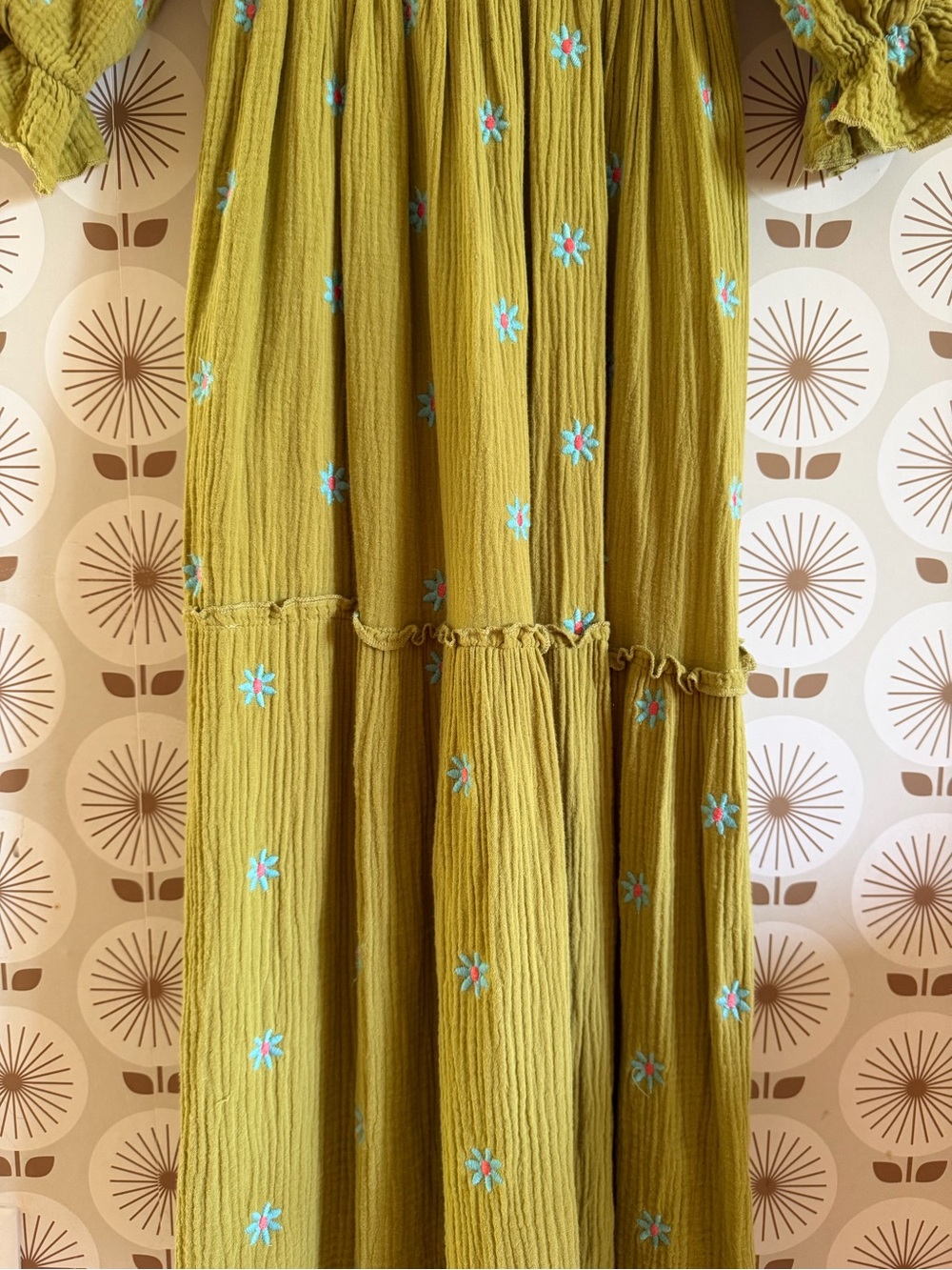 Olive Green Puff-Sleeve Maxi Dress with Floral Embroidery - Picture 3 of 6